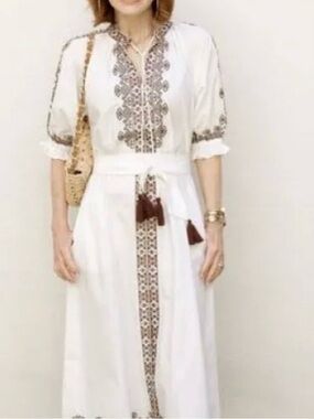 Julia Amory Coatue Dress in white/Brown. XS